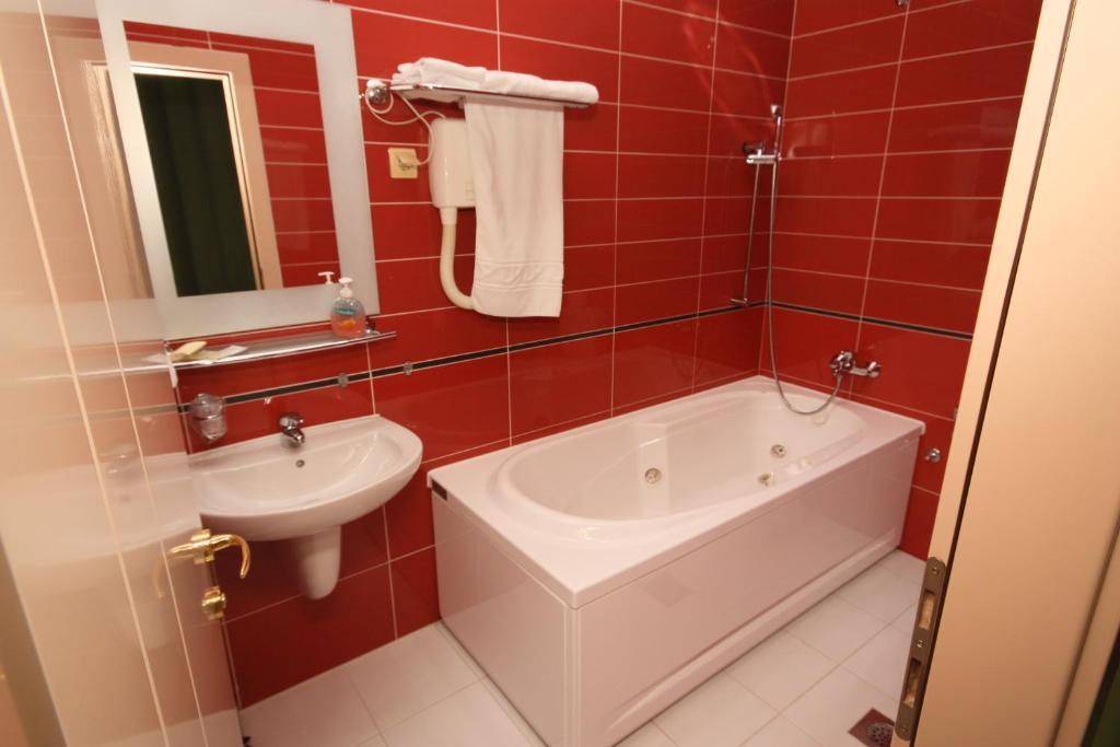 Hotel Le Pont Prijedor Phòng bức ảnh